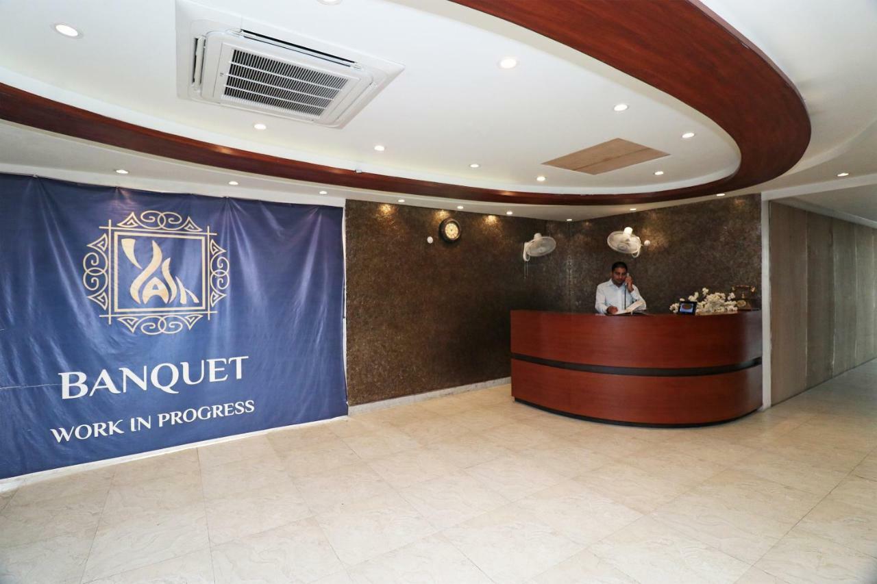 Oyo 5843 Hotel Yash Inn Mirzapur Экстерьер фото