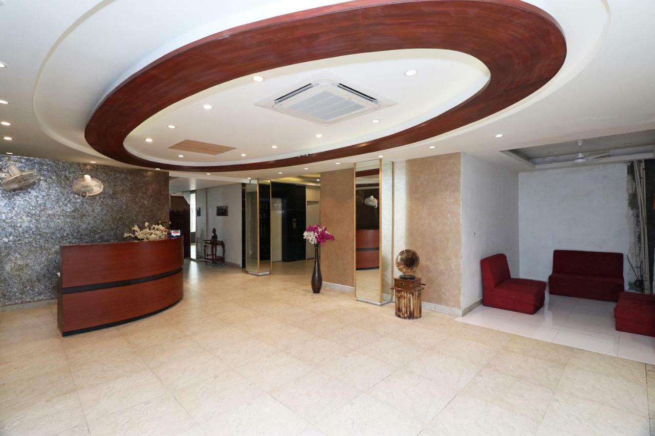 Oyo 5843 Hotel Yash Inn Mirzapur Экстерьер фото