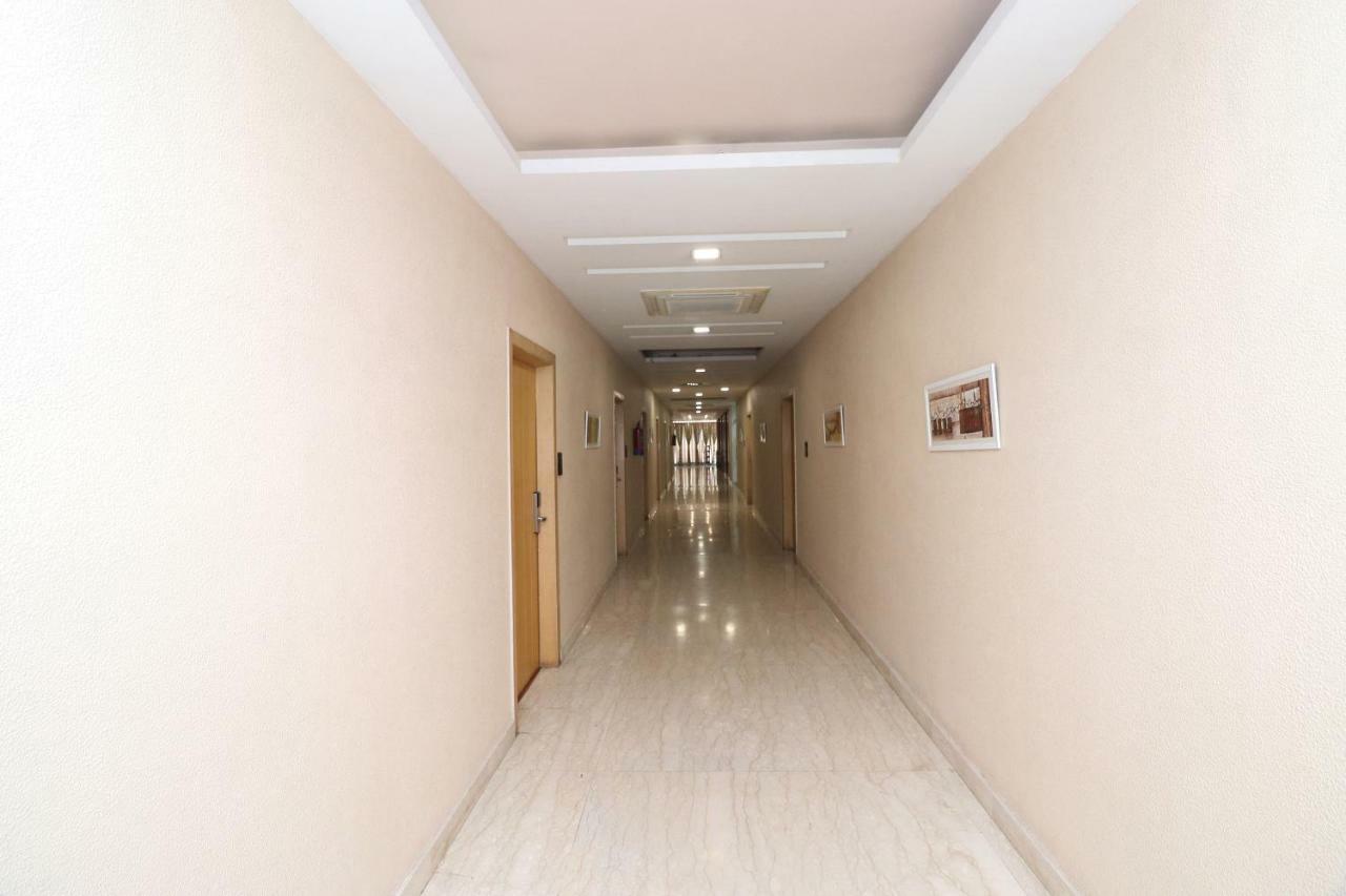 Oyo 5843 Hotel Yash Inn Mirzapur Экстерьер фото